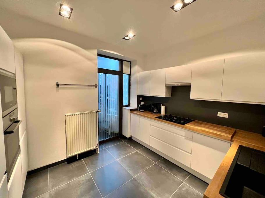Bellevue - Grand Appartement Pour 5 Sur Les Quais De La Meuse Λιέγη Εξωτερικό φωτογραφία