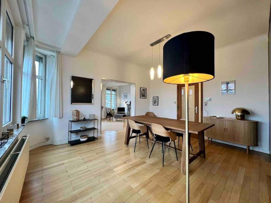 Bellevue - Grand Appartement Pour 5 Sur Les Quais De La Meuse Λιέγη Εξωτερικό φωτογραφία