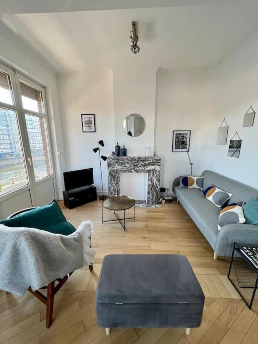 Bellevue - Grand Appartement Pour 5 Sur Les Quais De La Meuse Λιέγη Εξωτερικό φωτογραφία